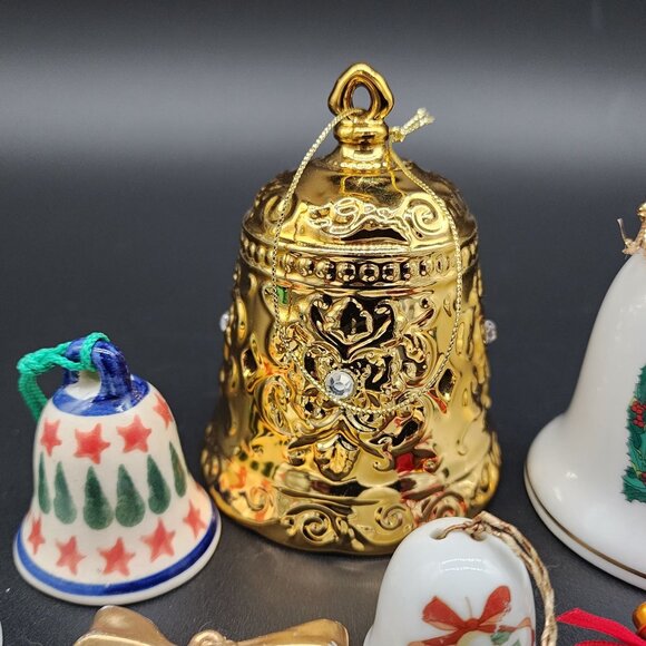 Vintage 9 Ceramic Hanging Bell Ornaments Gold White Deer Santa Precious Moments - Picture 6 of 8